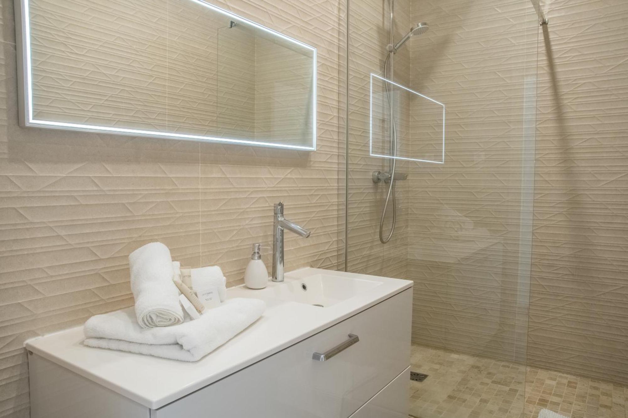 Appartement Spacieux Et Renove Paris Exterior foto
